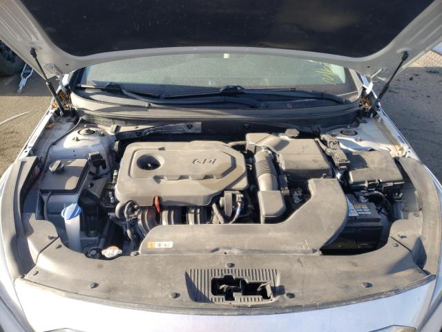 Photo 6 VIN: 5NPE24AF7HH579108 - HYUNDAI SONATA SE 