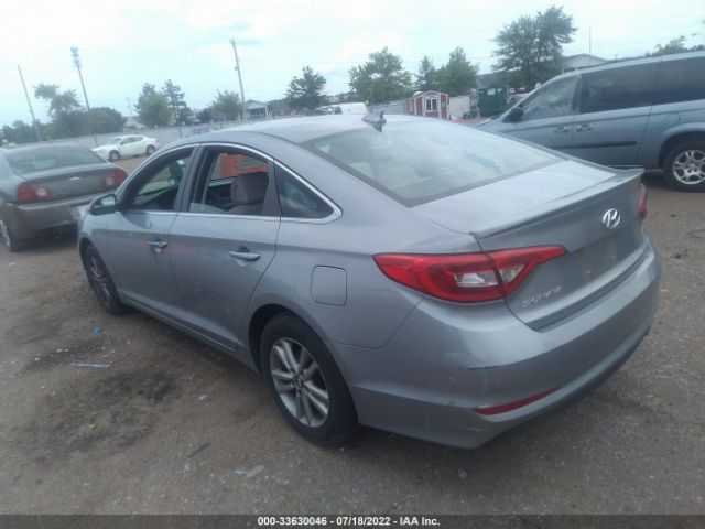 Photo 2 VIN: 5NPE24AF7HH580677 - HYUNDAI SONATA 