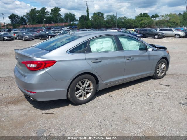 Photo 3 VIN: 5NPE24AF7HH594157 - HYUNDAI SONATA 