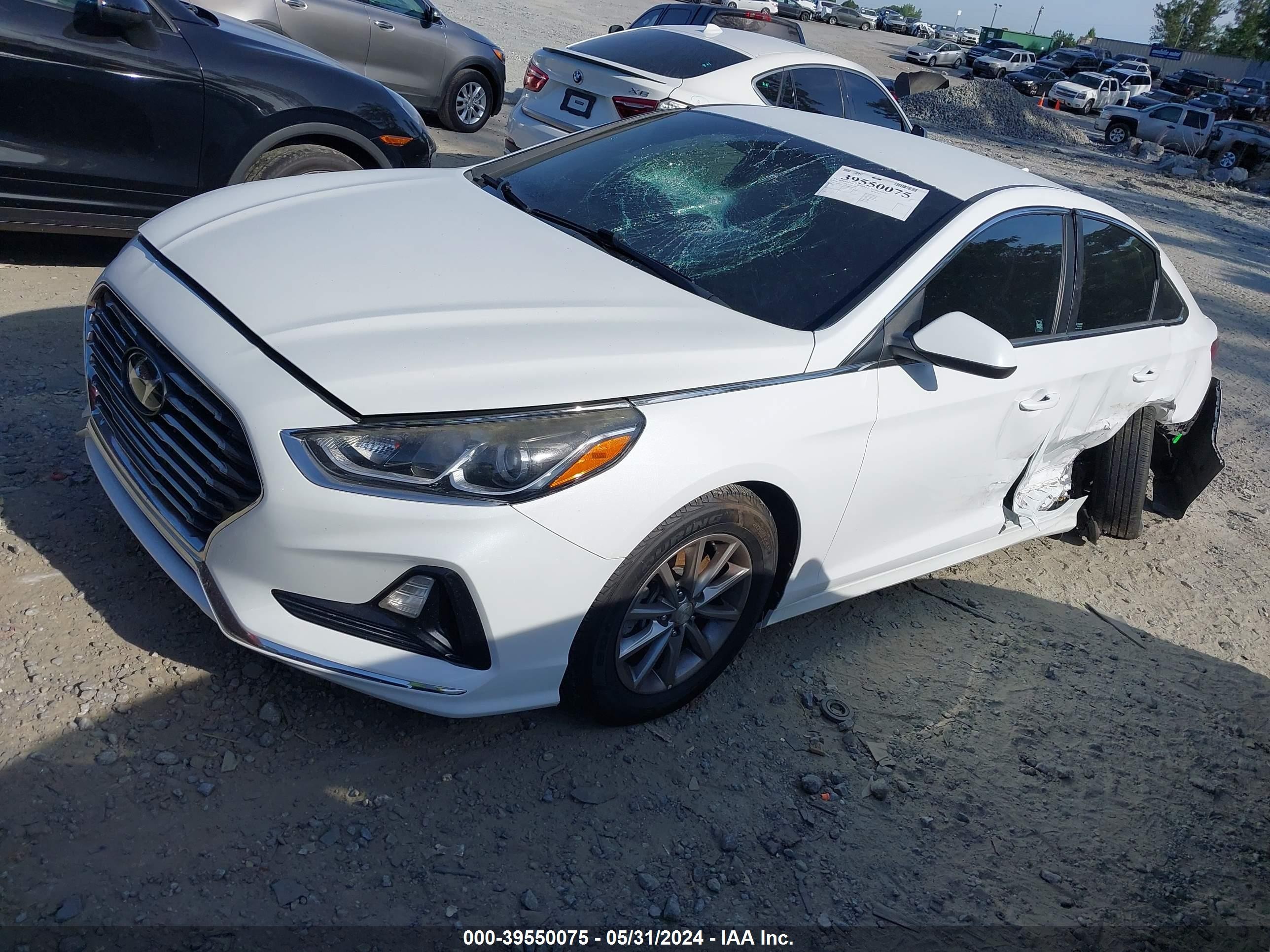 Photo 1 VIN: 5NPE24AF7JH601226 - HYUNDAI SONATA 