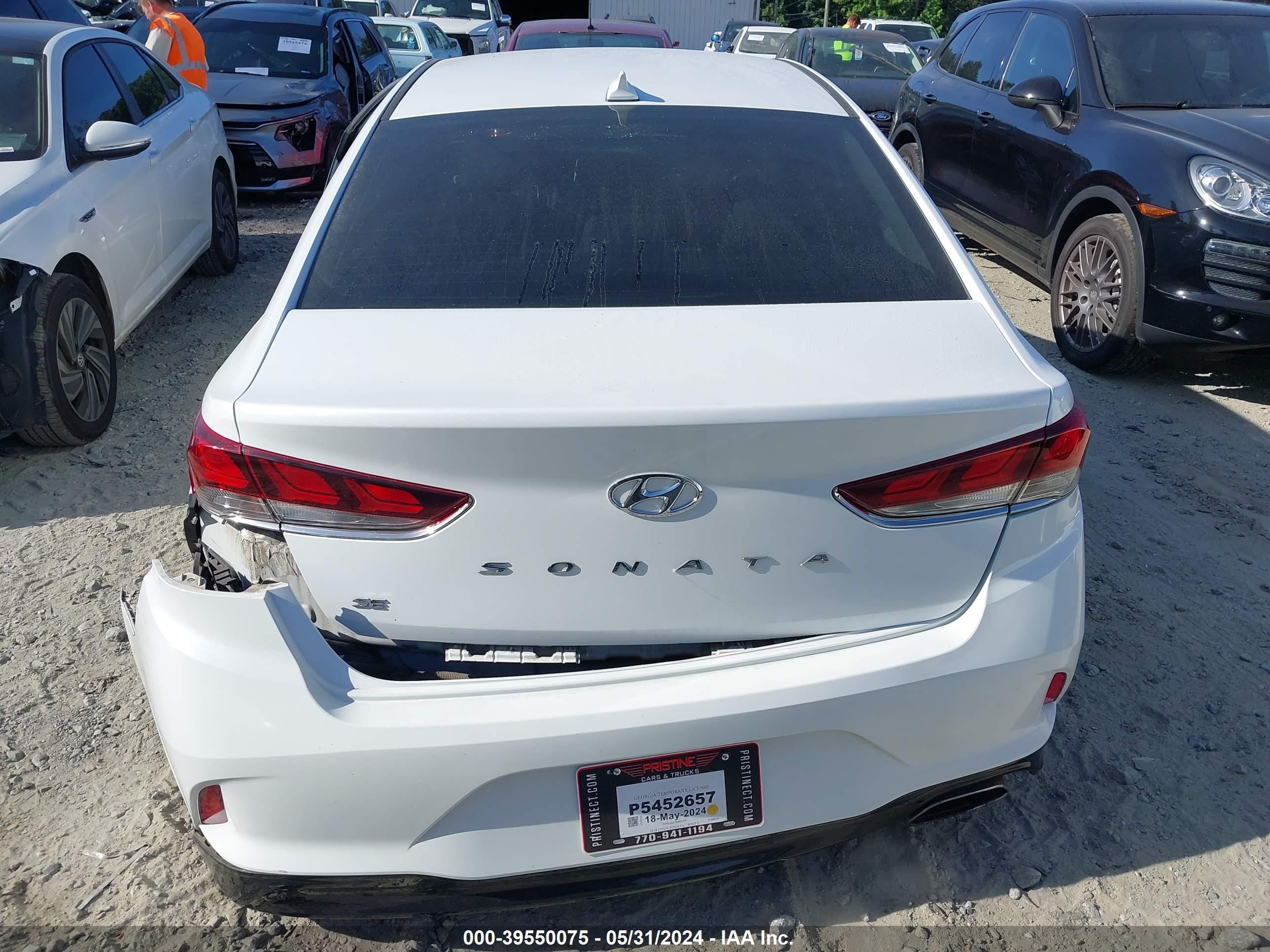 Photo 15 VIN: 5NPE24AF7JH601226 - HYUNDAI SONATA 