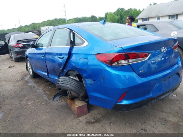 Photo 2 VIN: 5NPE24AF7JH606667 - HYUNDAI SONATA 