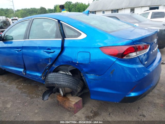 Photo 5 VIN: 5NPE24AF7JH606667 - HYUNDAI SONATA 