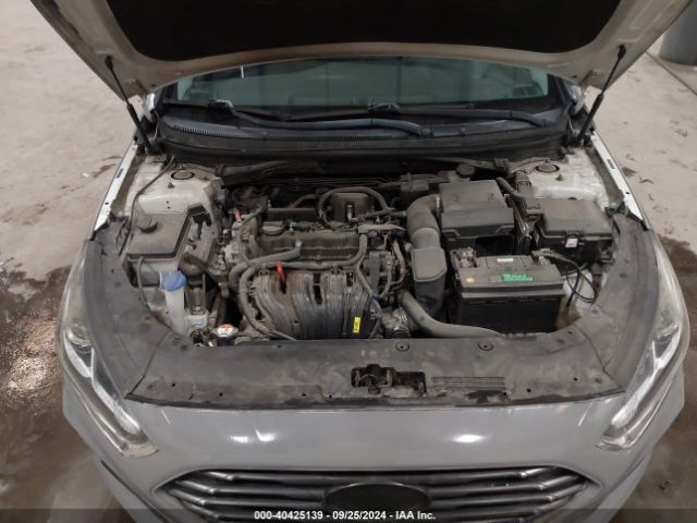 Photo 9 VIN: 5NPE24AF7JH619550 - HYUNDAI SONATA 