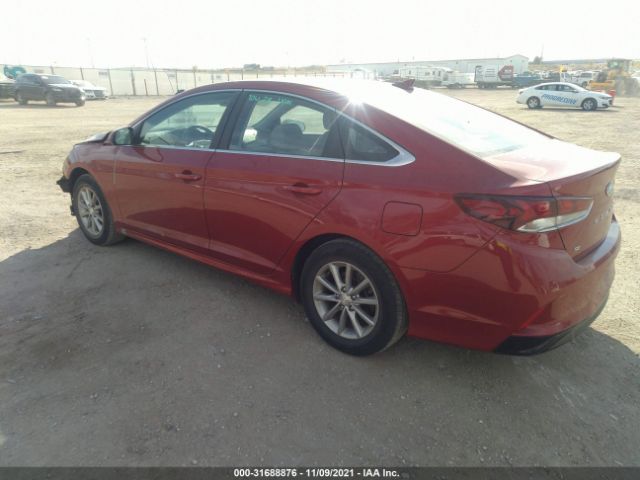 Photo 2 VIN: 5NPE24AF7JH668215 - HYUNDAI SONATA 