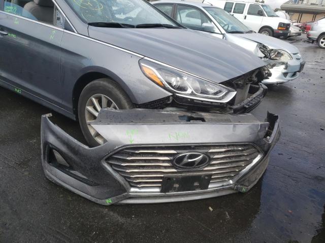 Photo 8 VIN: 5NPE24AF7JH674581 - HYUNDAI SONATA SE 