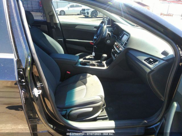 Photo 4 VIN: 5NPE24AF7JH677139 - HYUNDAI SONATA 