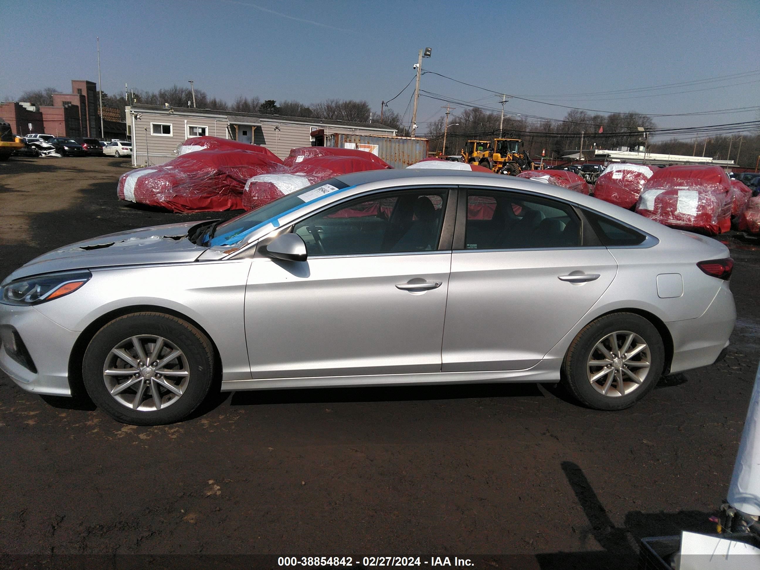 Photo 13 VIN: 5NPE24AF7JH695222 - HYUNDAI SONATA 