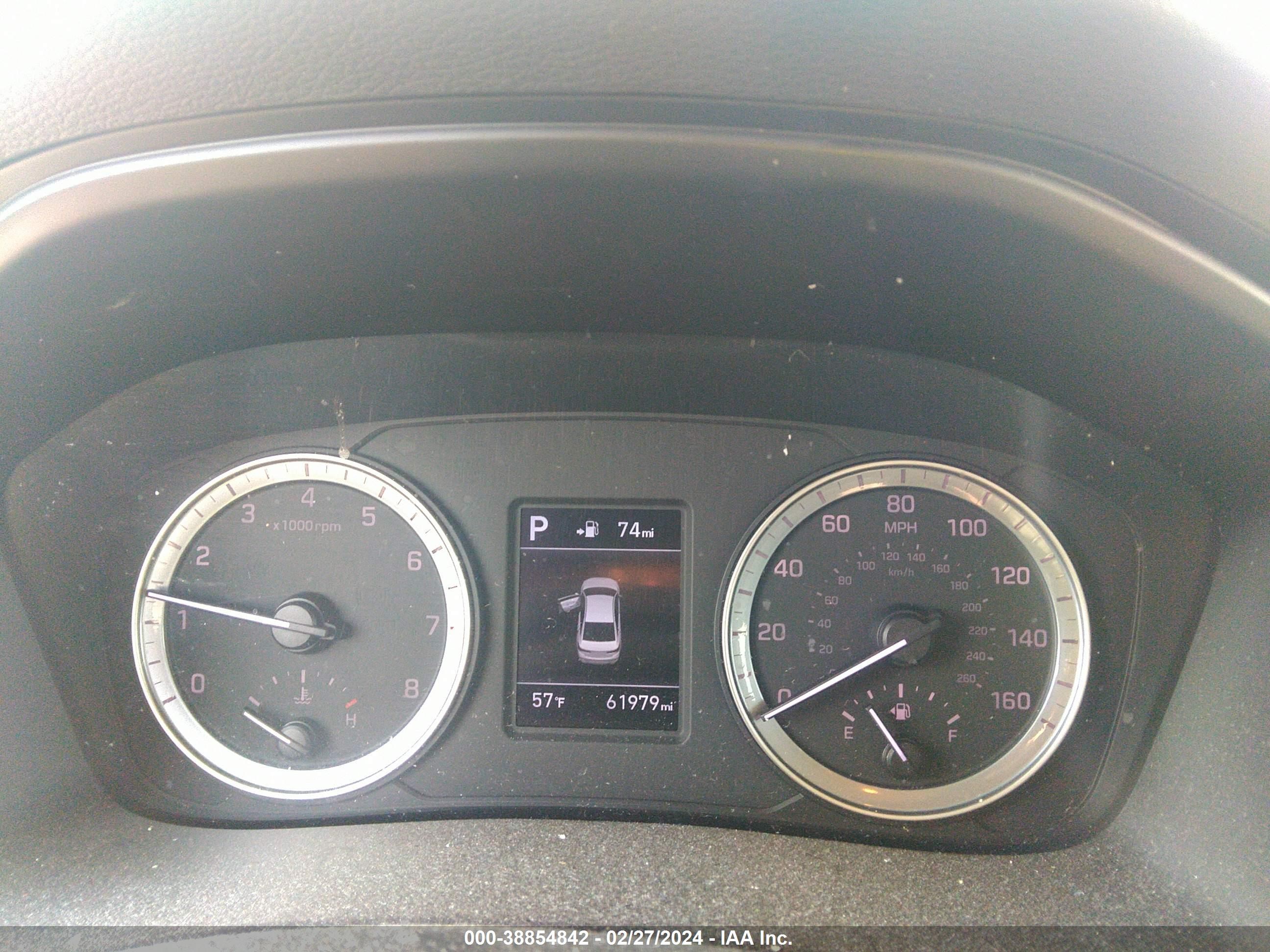 Photo 6 VIN: 5NPE24AF7JH695222 - HYUNDAI SONATA 