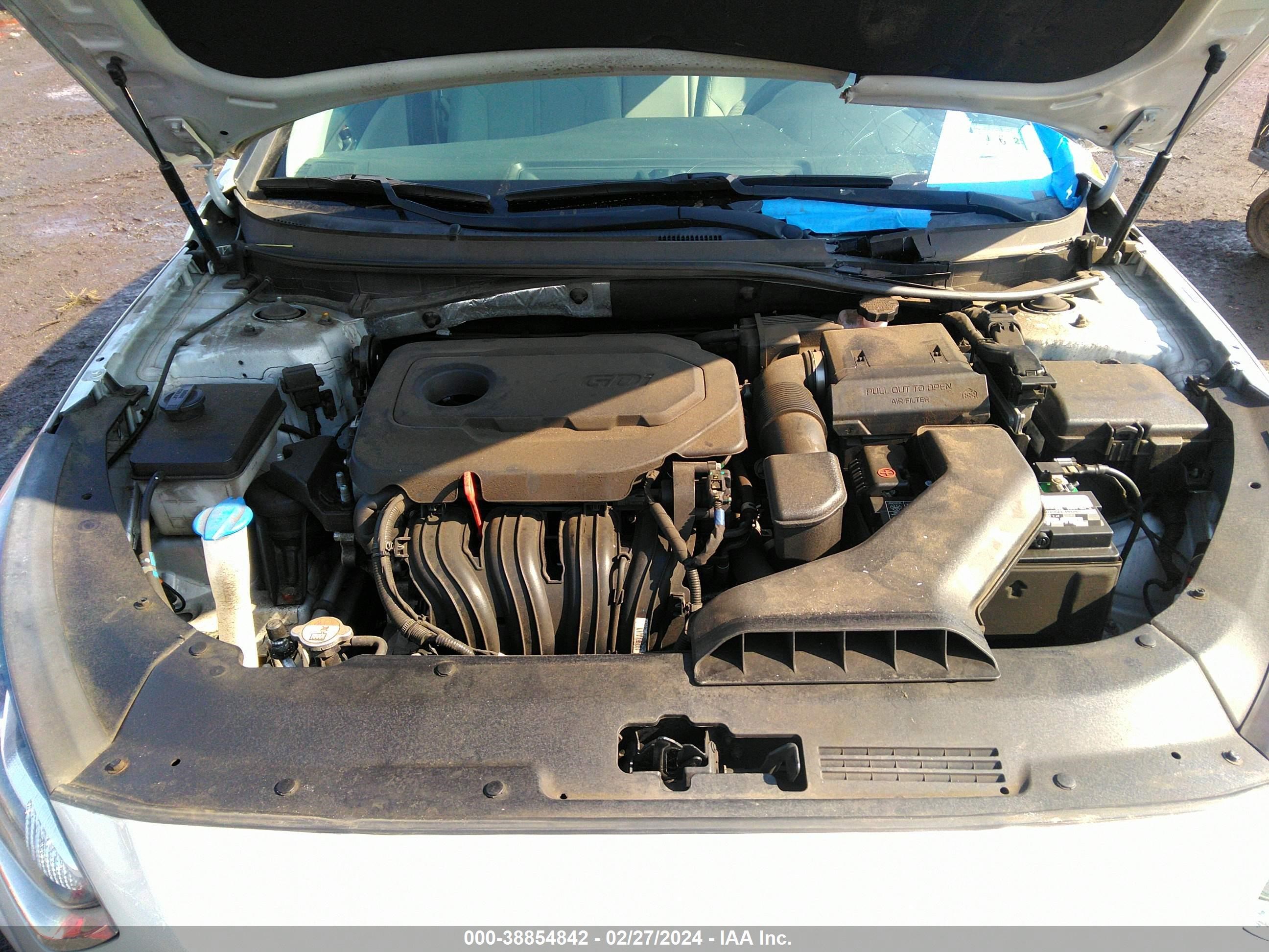 Photo 9 VIN: 5NPE24AF7JH695222 - HYUNDAI SONATA 