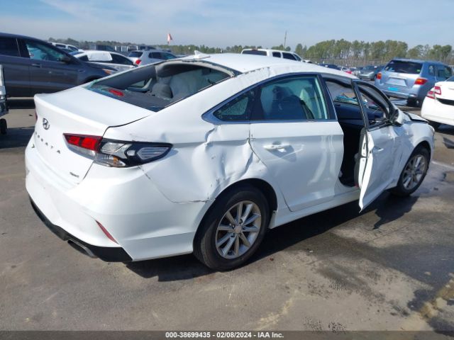 Photo 3 VIN: 5NPE24AF7JH709782 - HYUNDAI SONATA 