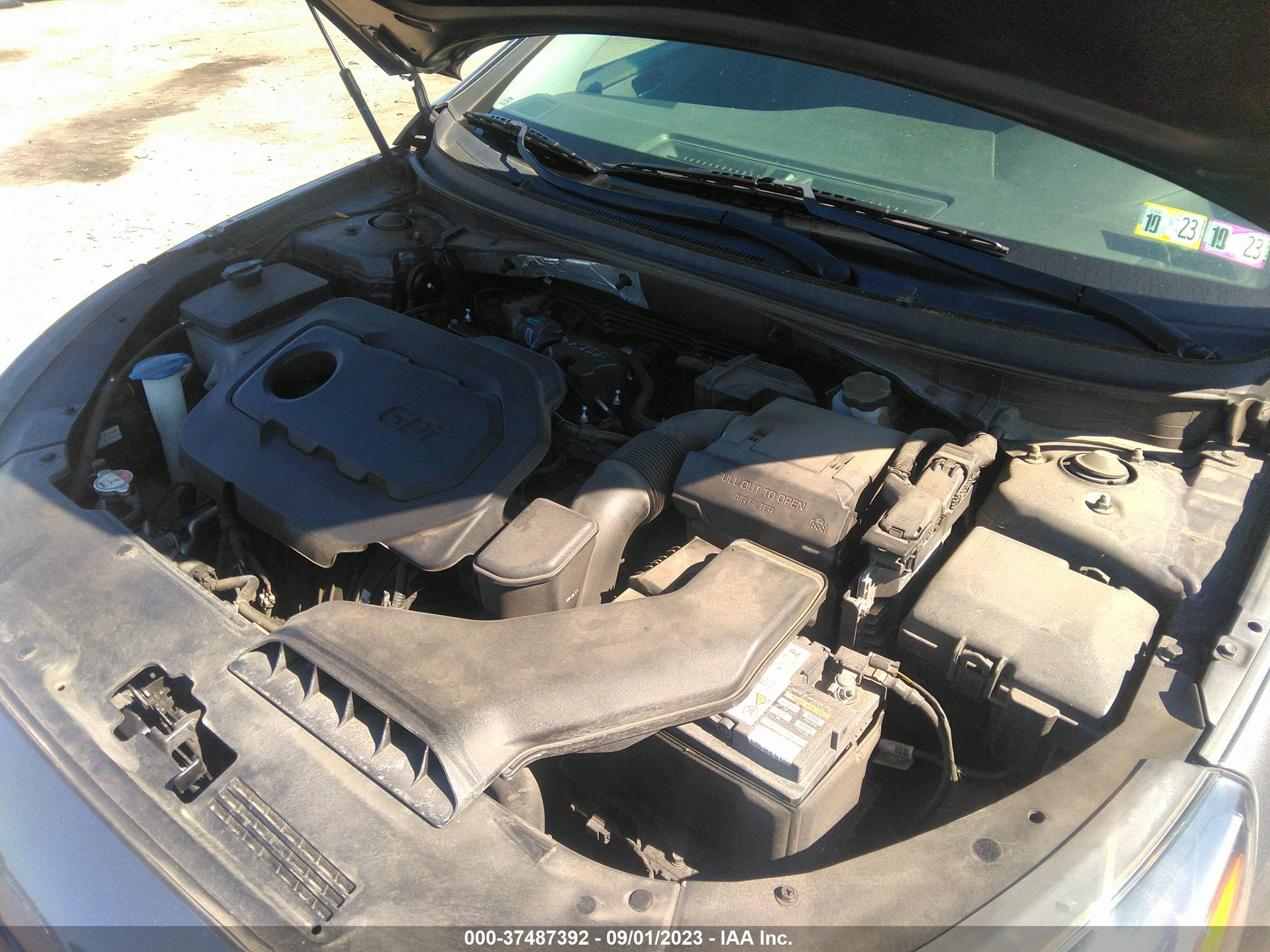 Photo 9 VIN: 5NPE24AF7KH734019 - HYUNDAI SONATA 