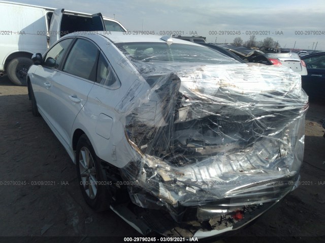 Photo 2 VIN: 5NPE24AF7KH739155 - HYUNDAI SONATA 