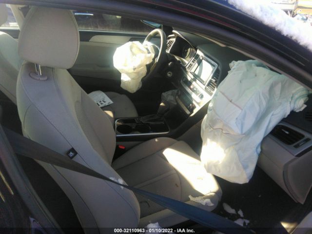 Photo 4 VIN: 5NPE24AF7KH743366 - HYUNDAI SONATA 