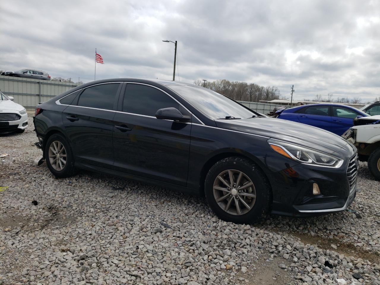 Photo 3 VIN: 5NPE24AF7KH748406 - HYUNDAI SONATA 