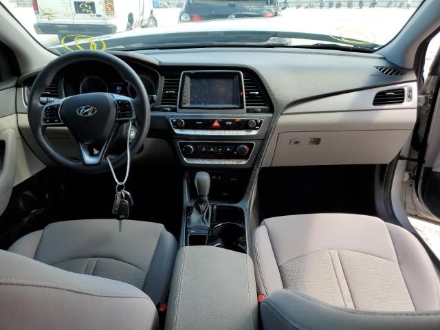 Photo 8 VIN: 5NPE24AF7KH766887 - HYUNDAI SONATA SE 