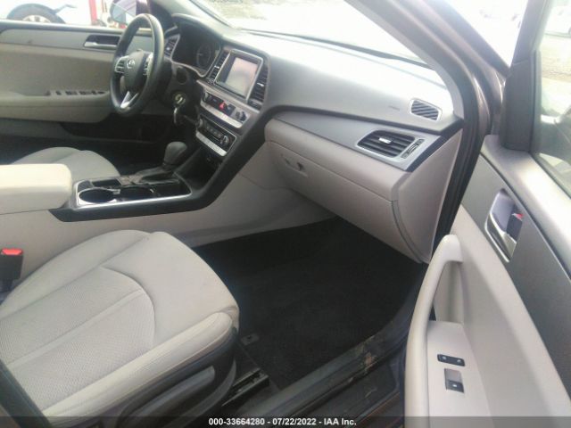 Photo 4 VIN: 5NPE24AF7KH771894 - HYUNDAI SONATA 