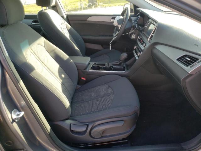 Photo 4 VIN: 5NPE24AF7KH780093 - HYUNDAI SONATA SE 