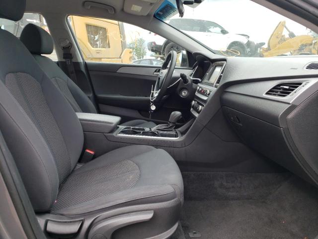 Photo 4 VIN: 5NPE24AF7KH780501 - HYUNDAI SONATA SE 