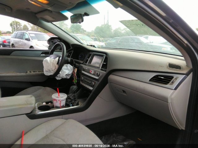 Photo 4 VIN: 5NPE24AF7KH793359 - HYUNDAI SONATA 