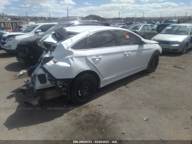 Photo 3 VIN: 5NPE24AF7KH800228 - HYUNDAI SONATA 