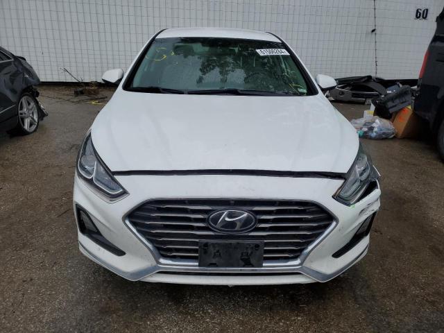 Photo 4 VIN: 5NPE24AF7KH806949 - HYUNDAI SONATA SE 