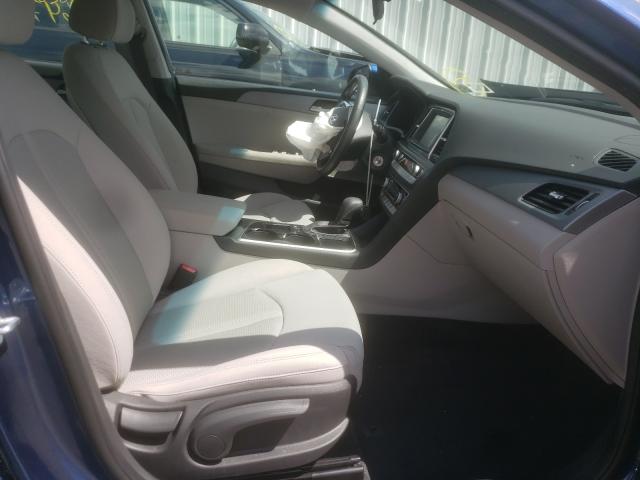 Photo 4 VIN: 5NPE24AF7KH815568 - HYUNDAI SONATA SE 