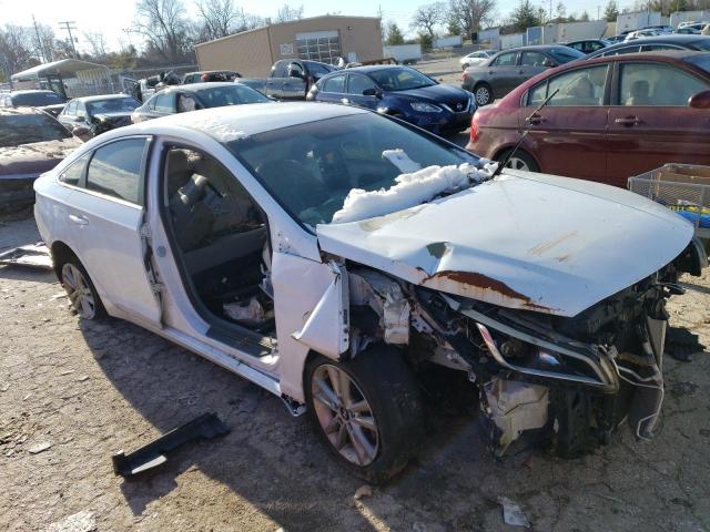 Photo 3 VIN: 5NPE24AF8FH001581 - HYUNDAI SONATA SE 