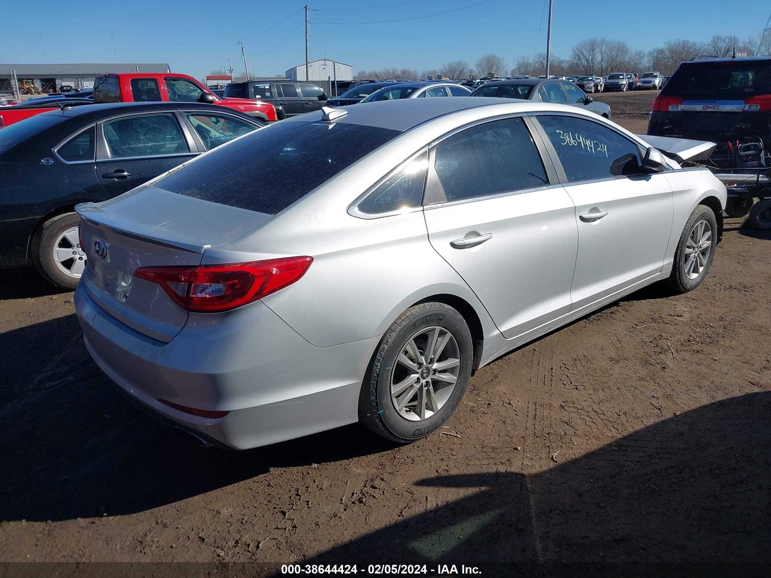 Photo 3 VIN: 5NPE24AF8FH003430 - HYUNDAI SONATA 