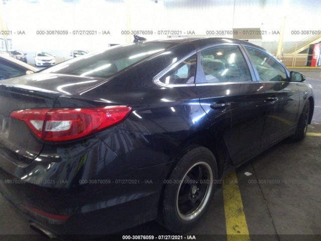 Photo 3 VIN: 5NPE24AF8FH005565 - HYUNDAI SONATA 