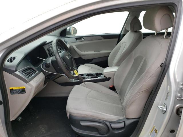 Photo 6 VIN: 5NPE24AF8FH006988 - HYUNDAI SONATA SE 