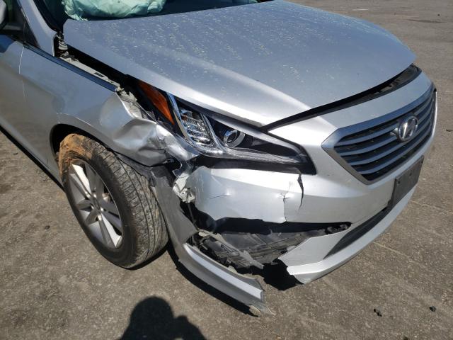 Photo 8 VIN: 5NPE24AF8FH014797 - HYUNDAI SONATA SE 