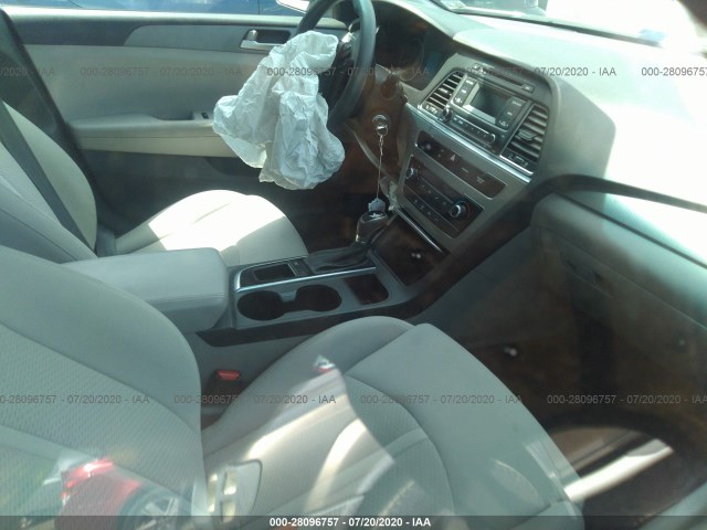 Photo 4 VIN: 5NPE24AF8FH067869 - HYUNDAI SONATA 