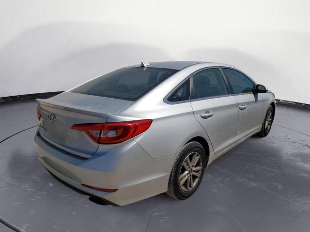 Photo 3 VIN: 5NPE24AF8FH110963 - HYUNDAI SONATA SE 