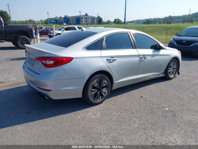 Photo 3 VIN: 5NPE24AF8FH118254 - HYUNDAI SONATA 