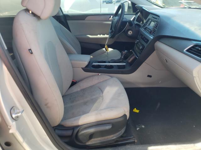 Photo 4 VIN: 5NPE24AF8FH152601 - HYUNDAI SONATA SE 