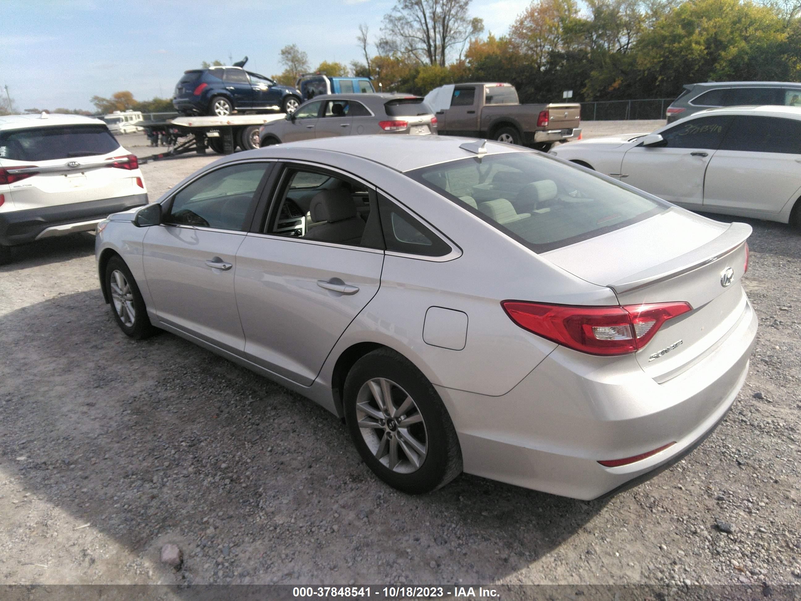 Photo 2 VIN: 5NPE24AF8FH156678 - HYUNDAI SONATA 