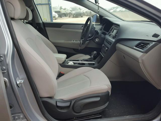 Photo 4 VIN: 5NPE24AF8FH156986 - HYUNDAI SONATA SE 