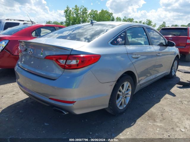 Photo 3 VIN: 5NPE24AF8FH163517 - HYUNDAI SONATA 