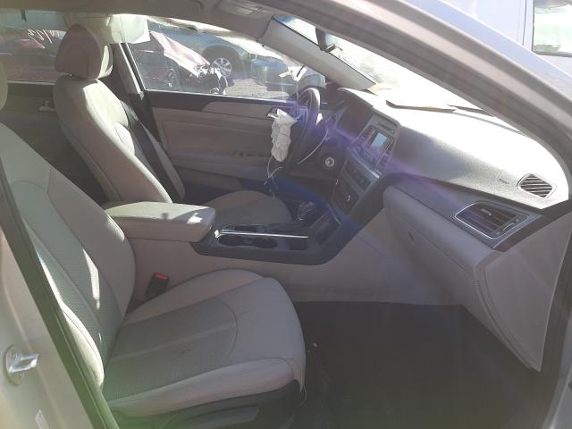 Photo 4 VIN: 5NPE24AF8FH181662 - HYUNDAI SONATA SE 