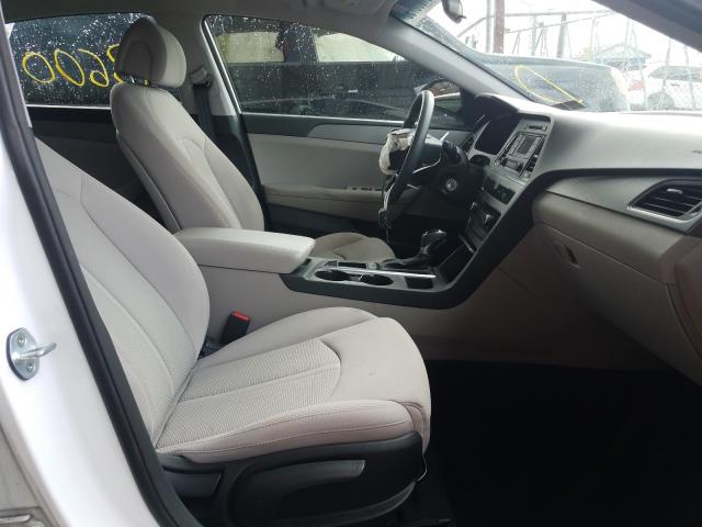 Photo 4 VIN: 5NPE24AF8FH188014 - HYUNDAI SONATA SE 