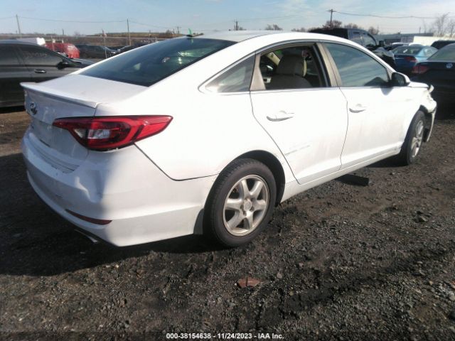 Photo 3 VIN: 5NPE24AF8FH231041 - HYUNDAI SONATA 