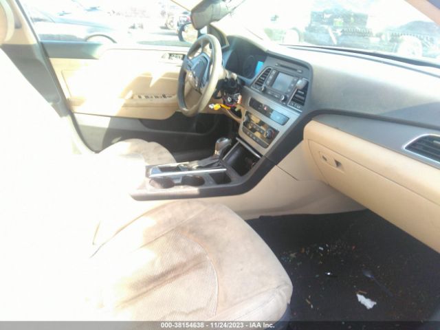 Photo 4 VIN: 5NPE24AF8FH231041 - HYUNDAI SONATA 