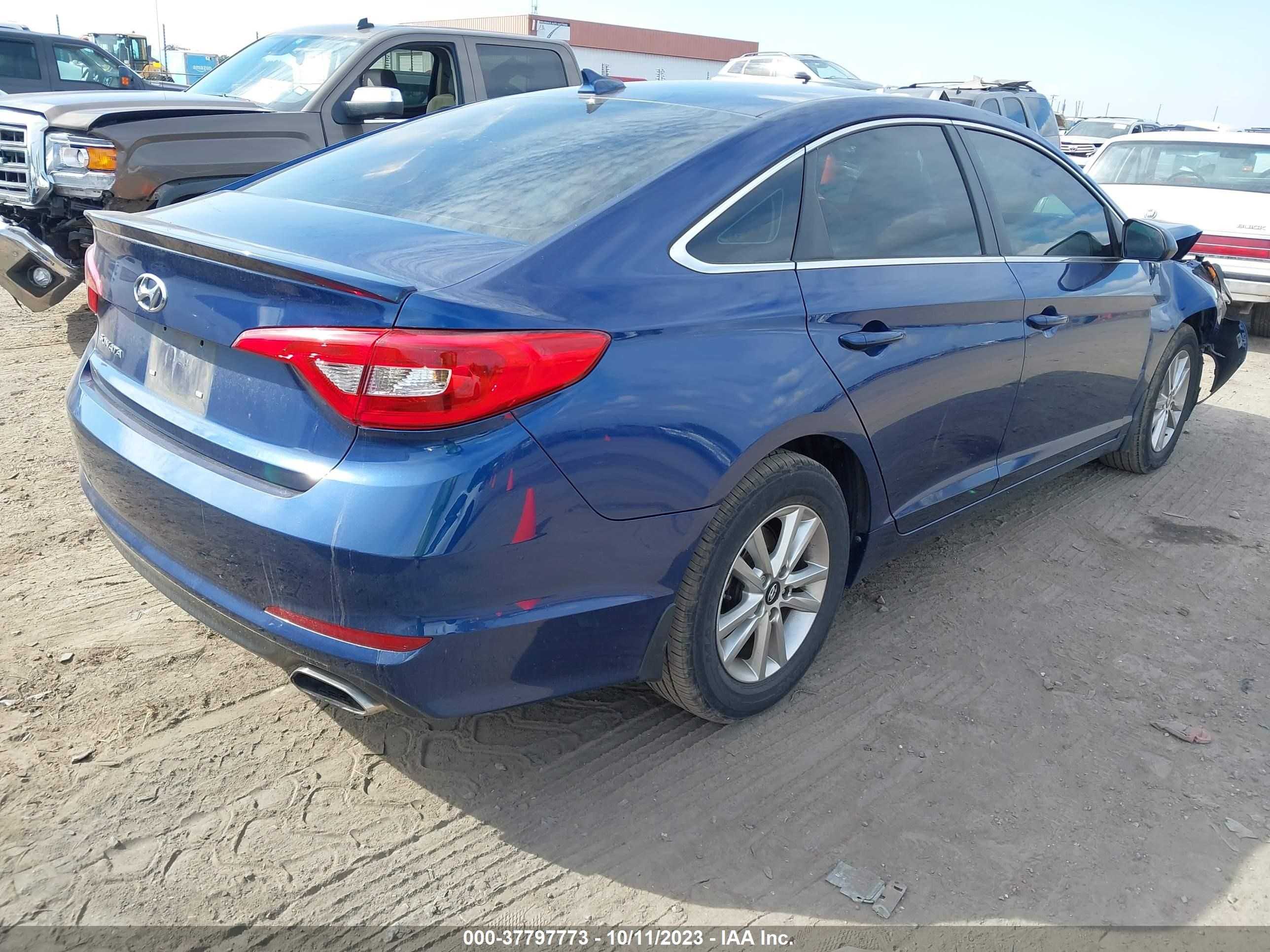 Photo 3 VIN: 5NPE24AF8FH233730 - HYUNDAI SONATA 