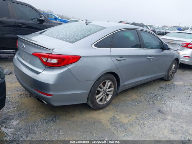 Photo 3 VIN: 5NPE24AF8FH241441 - HYUNDAI SONATA 