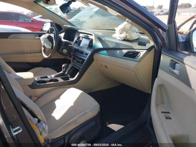 Photo 4 VIN: 5NPE24AF8GH261111 - HYUNDAI SONATA 