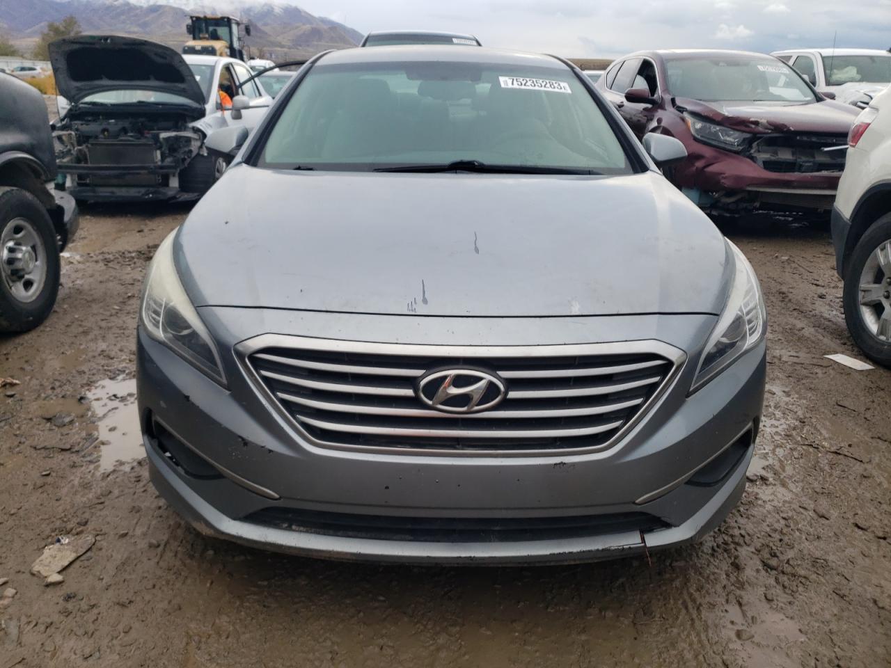 Photo 4 VIN: 5NPE24AF8GH267829 - HYUNDAI SONATA 