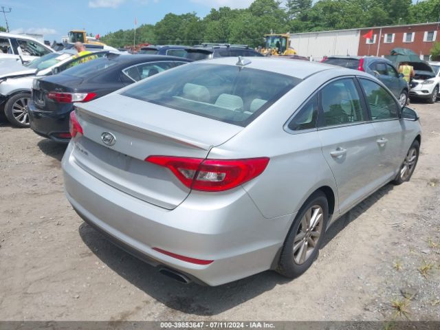 Photo 3 VIN: 5NPE24AF8GH303910 - HYUNDAI SONATA 