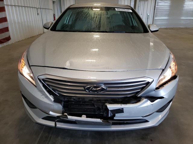 Photo 4 VIN: 5NPE24AF8GH304698 - HYUNDAI SONATA SE 