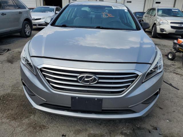 Photo 4 VIN: 5NPE24AF8GH318150 - HYUNDAI SONATA SE 